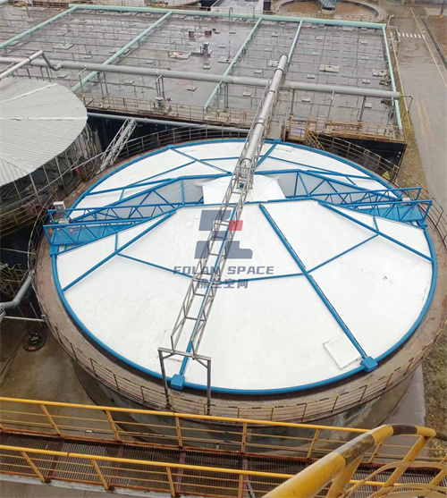 升級改造，污水池反吊膜加蓋新穎又環(huán)保
