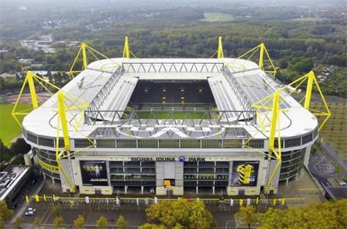 法國1-1戰(zhàn)平波蘭，以小組第二身份出線，一起來看歐洲杯——多特蒙德威斯特法倫球場 